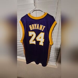 Kobe jersey large